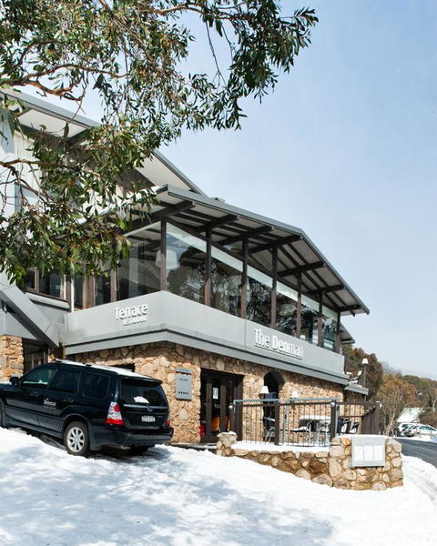 The Denman Hotel In Thredbo - Sydneys Hotel 3