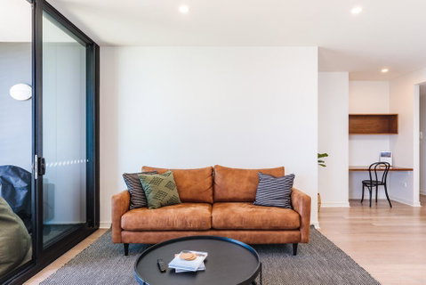 The Edge - Luxurious Waterfront Apartment - Sydneys Hotel 1