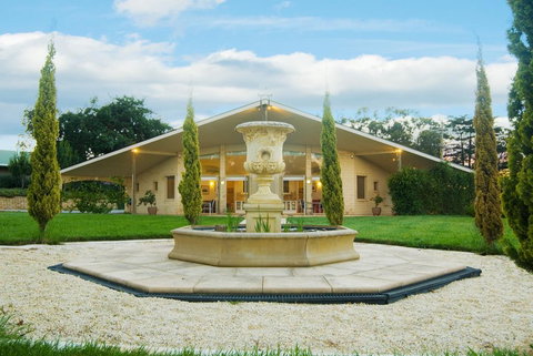 The Gatehouse At Villa Raedward - Sydneys Hotel 0