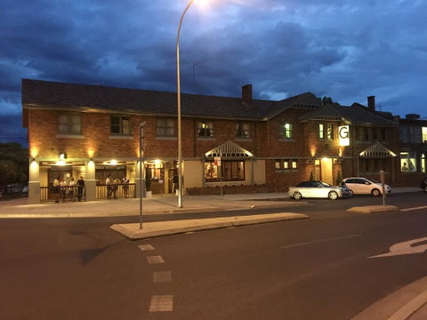 The George Hotel - Sydneys Hotel 0