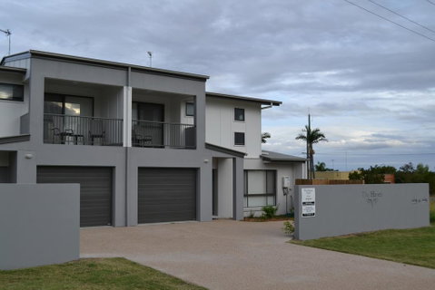 The Haven Biloela - Sydneys Hotel 0