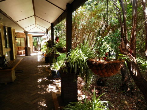 The Hideaway Luxury B&B Retreat - Sydneys Hotel 2