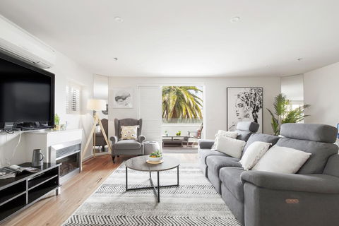 The Jetty Apartment By Ready Set Host - Sydneys Hotel 0