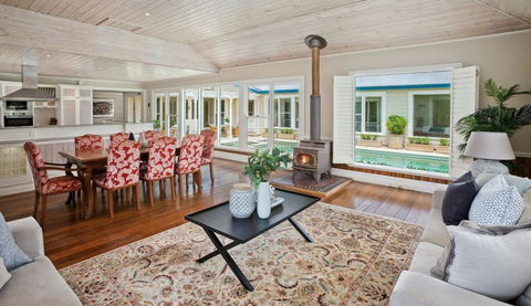 The Kangaloon House - Sydneys Hotel 3