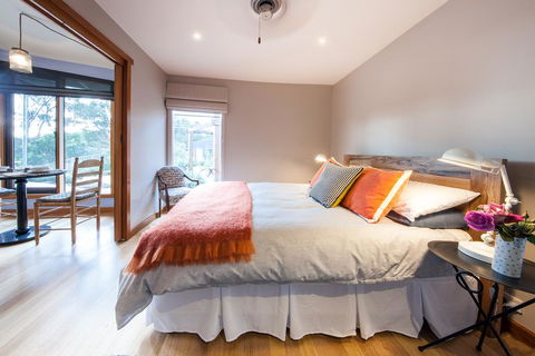 The Linden Bed And Breakfast - Sydneys Hotel 2