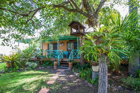 The Little House - Sydneys Hotel 3