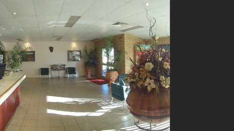 The Lodge Motel - Sydneys Hotel 2