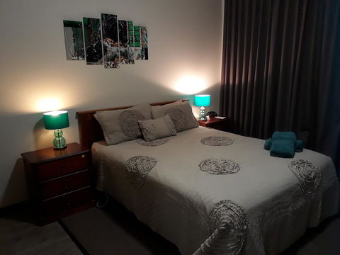 The Moe Motor Inn - Sydneys Hotel 0