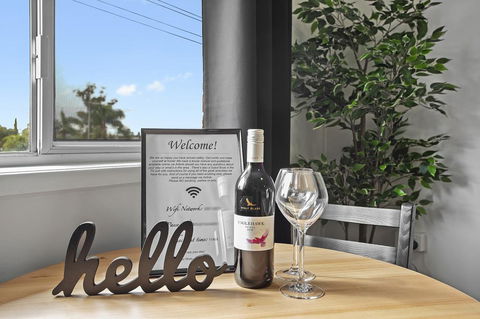 The Neo Stylish Central Apartment With Aircon Courtyard And Netflix - Sydneys Hotel 1