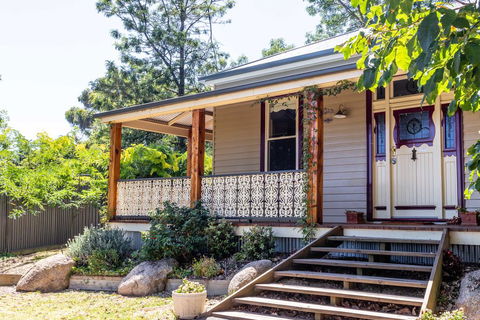 The Oaks Lilydale Accommodation - Sydneys Hotel 2