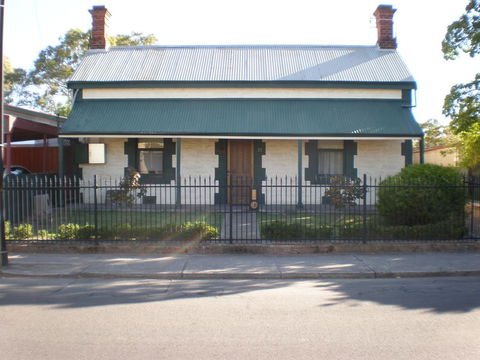 The Palms - Sydneys Hotel 0