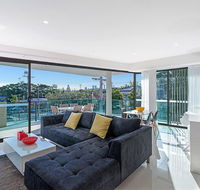 The Princess of Bulimba - Executive 3BR Bulimba Apartment with Large Balcony Next to Oxford St - Sydneys Hotel