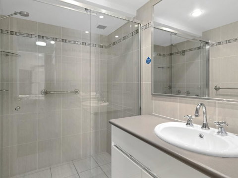 The Rocks Resort, Unit 4i - Sydneys Hotel 2