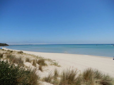 The Rosebud Beach Shack - Sydneys Hotel 0