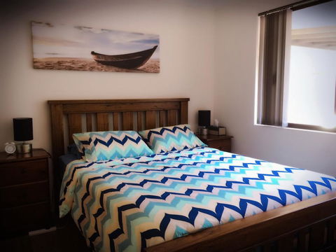 The Royal Dolphin Holiday Home - Sydneys Hotel 1