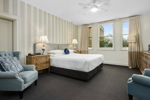 The Russell Hotel - Sydneys Hotel 1
