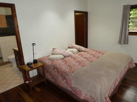 The Summit Bed & Breakfast - Sydneys Hotel 2