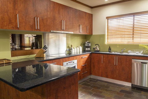 The Townhouse - Sydneys Hotel 2