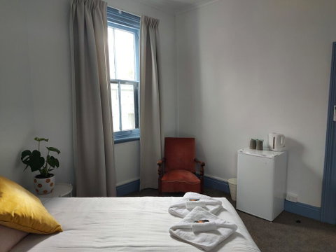 The Victoria Bathurst - Sydneys Hotel 2