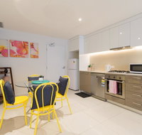 Ther-Rich Apartment - Sydneys Hotel