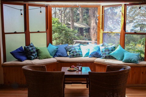 Tomah Retreat - Relax With Studio BREATHE - Sydneys Hotel 0