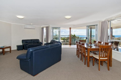 TOPVIEWS - 15Second Av BH - Sydneys Hotel 1