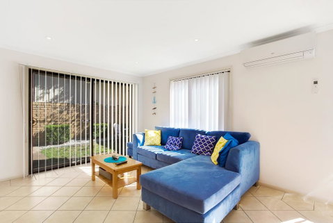 Townhouse In The Heart Of Port Stephens - Sydneys Hotel 1