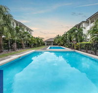Townsville Luxury spacious Apt 3 BR-2BTH Pools - Sydneys Hotel