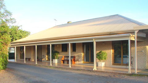 Tranquil Vistas - Sydneys Hotel 0