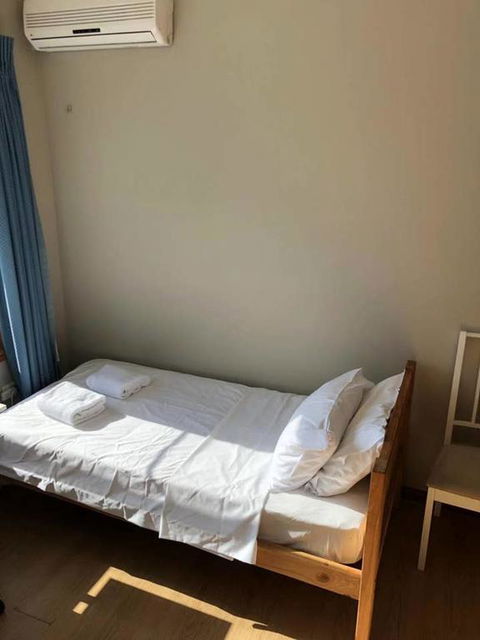 Traveler's Affordable Studio Unit (Beverly Hills) - Sydneys Hotel 3