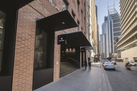 Travelodge Hotel Sydney Martin Place - Sydneys Hotel 0