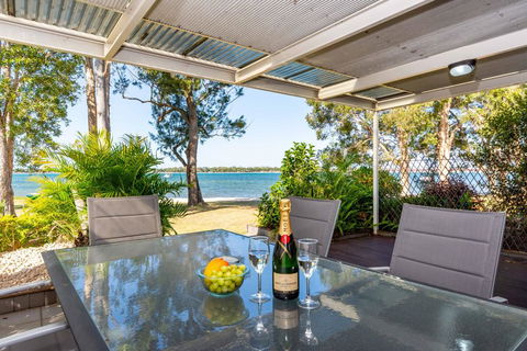 TREAT YOURSELF To Something Special! - Sydneys Hotel 0