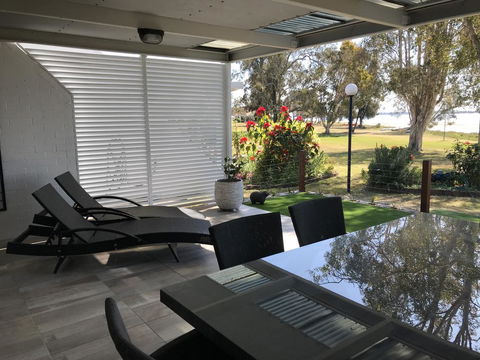 TREAT YOURSELF To Something Special! - Sydneys Hotel 3