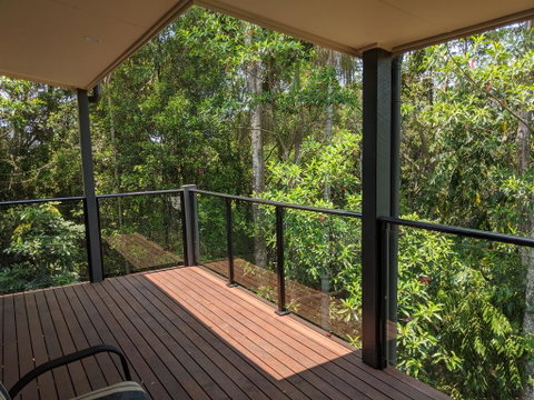 Treetops Haven - Sydneys Hotel 0