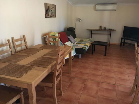 Tropical Farm Stay - Sydneys Hotel 3