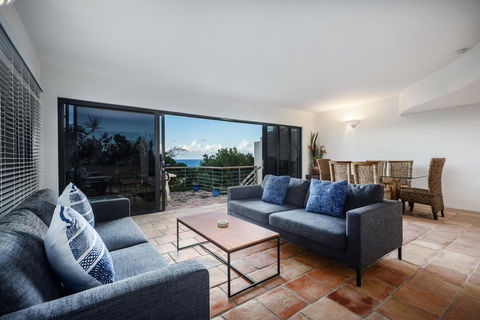 Tuscan Inspired Townhouse Minutes From The Beach - Sydneys Hotel 2