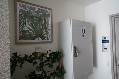 U101 Brunswick Living Brand New Deluxe Balcony Apartment Close To Airport And CBD - Sydneys Hotel 3