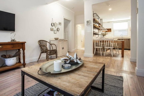 Unit 1/52 Mount St - Aquarium- Ground Floor Home 5 Mins Walk To Beach - Sydneys Hotel 3