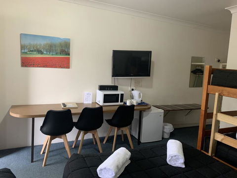 Valley View Motel - Sydneys Hotel 1