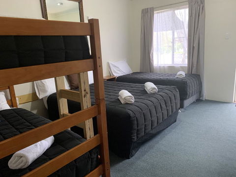 Valley View Motel - Sydneys Hotel 2