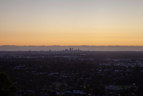 Vermillion Skies Holiday Accommodation - Sydneys Hotel 1