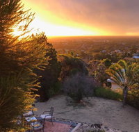 Vermillion Skies Holiday Accommodation - Sydneys Hotel