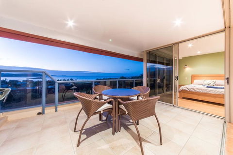 VIEWS ON ELSHEBY - Sydneys Hotel 2