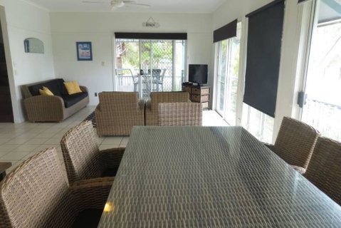 Villa 31 At Tangalooma Resort - Sydneys Hotel 3