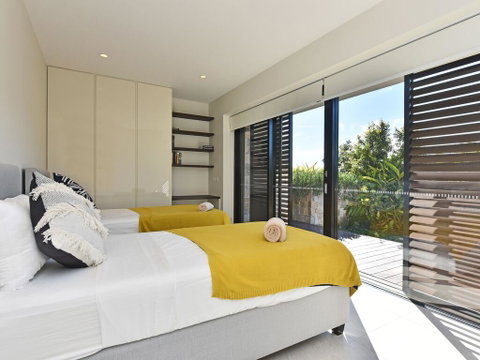 Villa Positano Waterside At Trinity Point - Sydneys Hotel 1