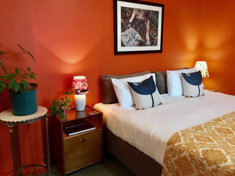 Vine Valley Inn - Sydneys Hotel 0