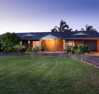 Vineyard Retreat Mildura - Sydneys Hotel