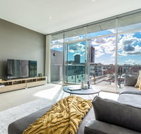 Vue of the East End-Wifi - Netflix - Nespresso - Sydneys Hotel