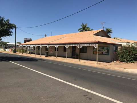 Wagon Wheel Motel - Sydneys Hotel 0