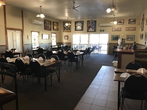 Wagon Wheel Motel - Sydneys Hotel 1